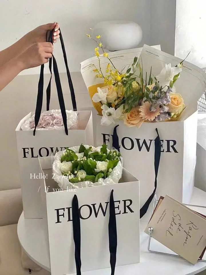 Miễn Ship/ ComBo 50 túi FLo Trắng Vuông